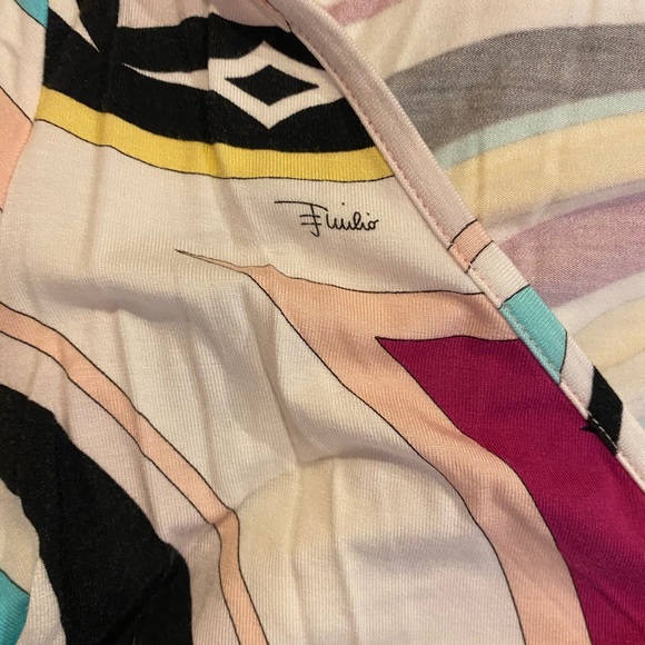 Emilio Pucci mid sleeve top - Picture 3 of 3